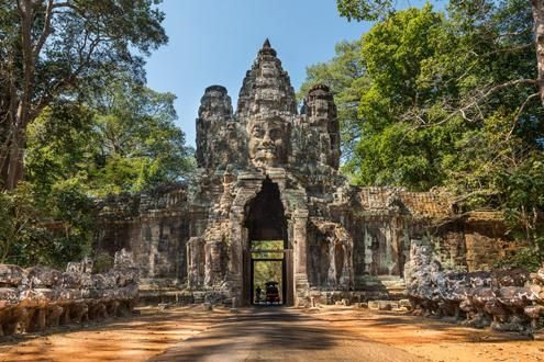 Ancient city of Angkor Thom and Bayon 