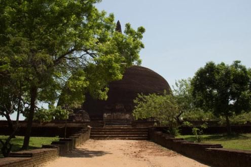Rural cycling and Polonnaruwa
