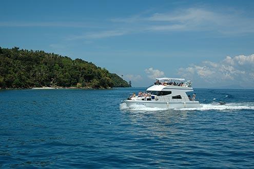 Phi Phi Island by Speedboat (day tour from Phuket)