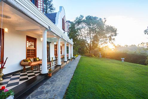 Front garden and veranda of Dutch house Villa in Sri Lanka