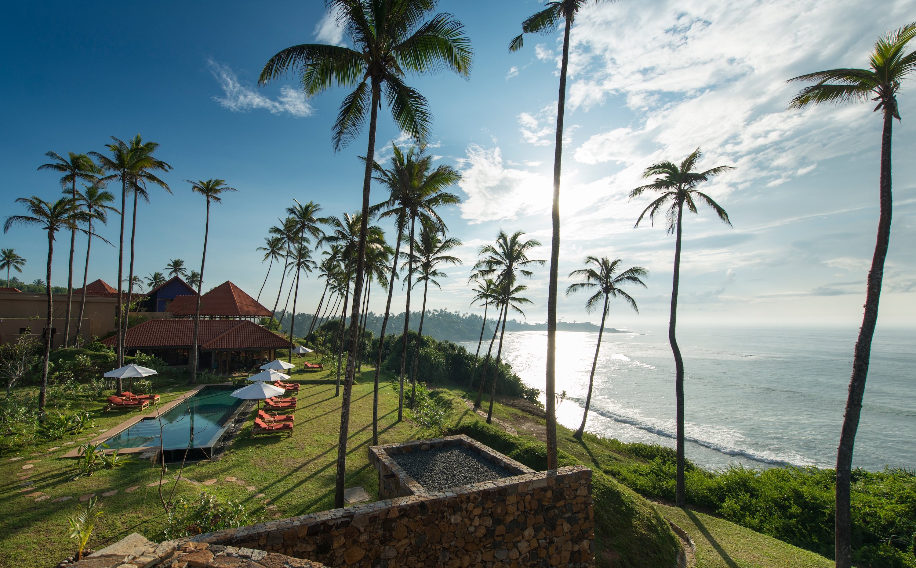 Дом на шри ланке. Cape Weligama. Weligama Шри Ланка. Пляж Велигама Шри Ланка. Мыс Велигама Шри Ланка.