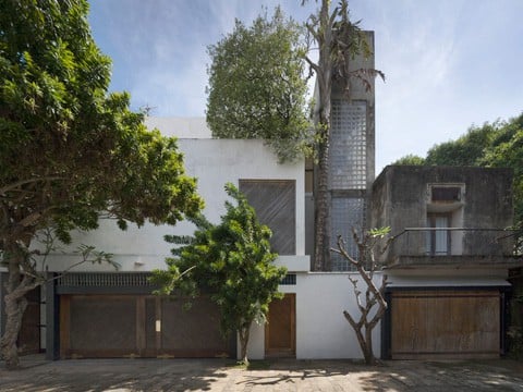 The exterior of Number 11, Colombo - house designed by Geoffrey Bawa