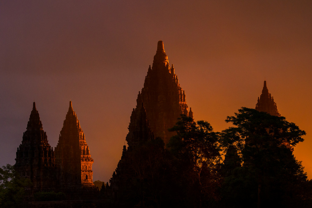 Prambanan Dusk Lighting 1