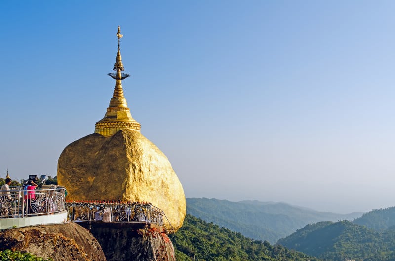 Kyaiktiya pagoda. Golden rock. Myanmar.