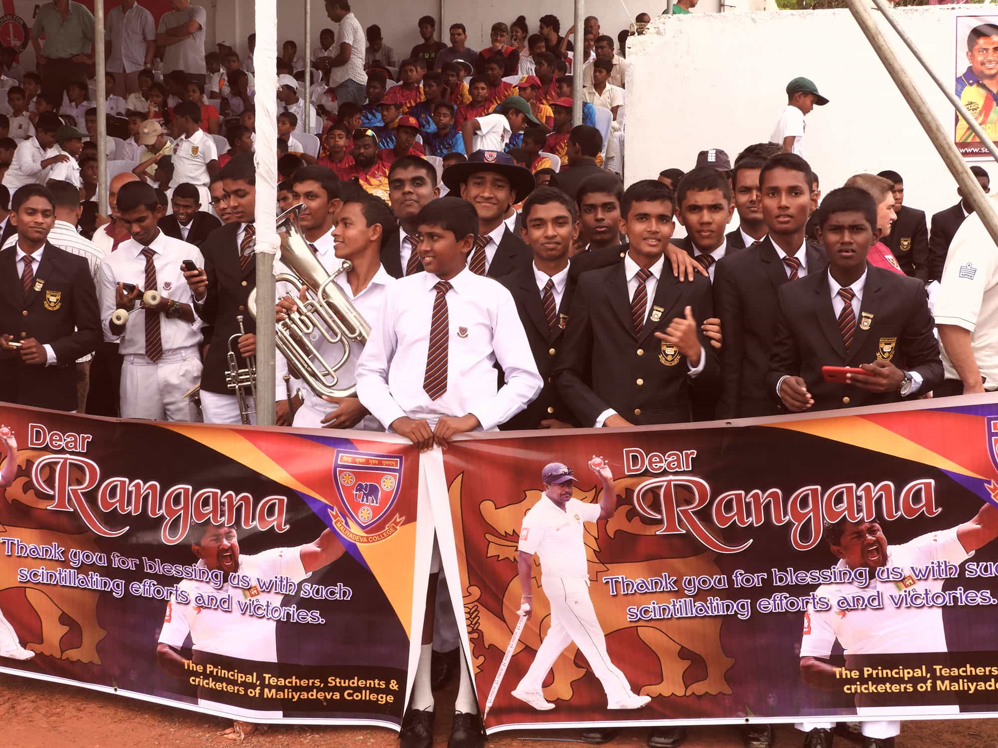 Sri Lankan children watching cricket in Galle