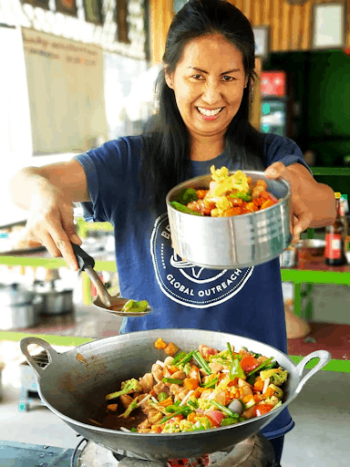 Cooking class in Myanmar