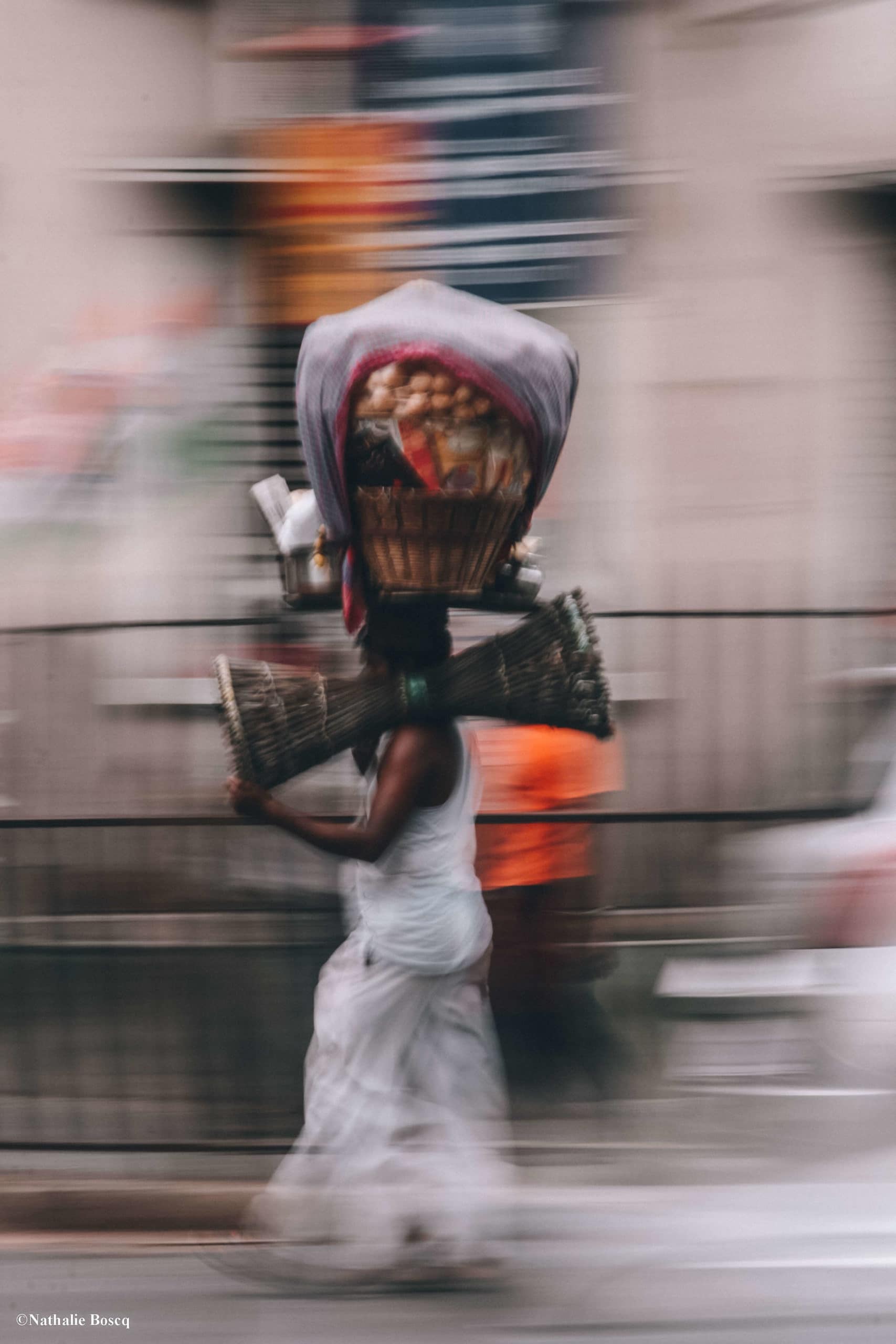 A Street food Wallah in Kolkata carrying Pani Puri