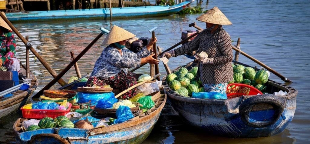Boats trading goods in Cai Rang, one of Vietnam floating markets
