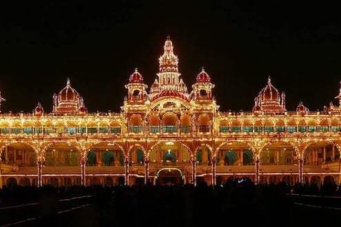 Walking tour around Mysuru