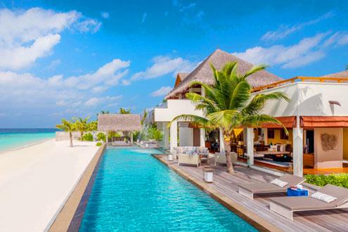Four Seasons Landaa Giraavaru