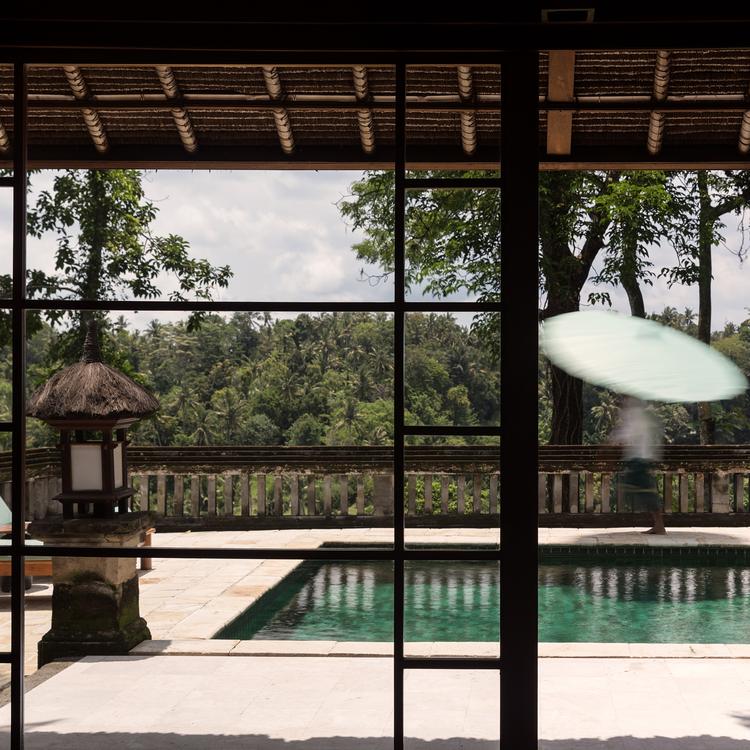 Luxury & Deluxe Hotels in Laos