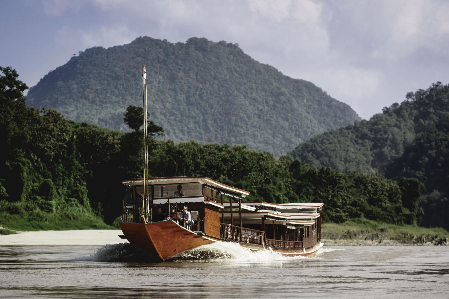 Laos to Thailand via The Mekong