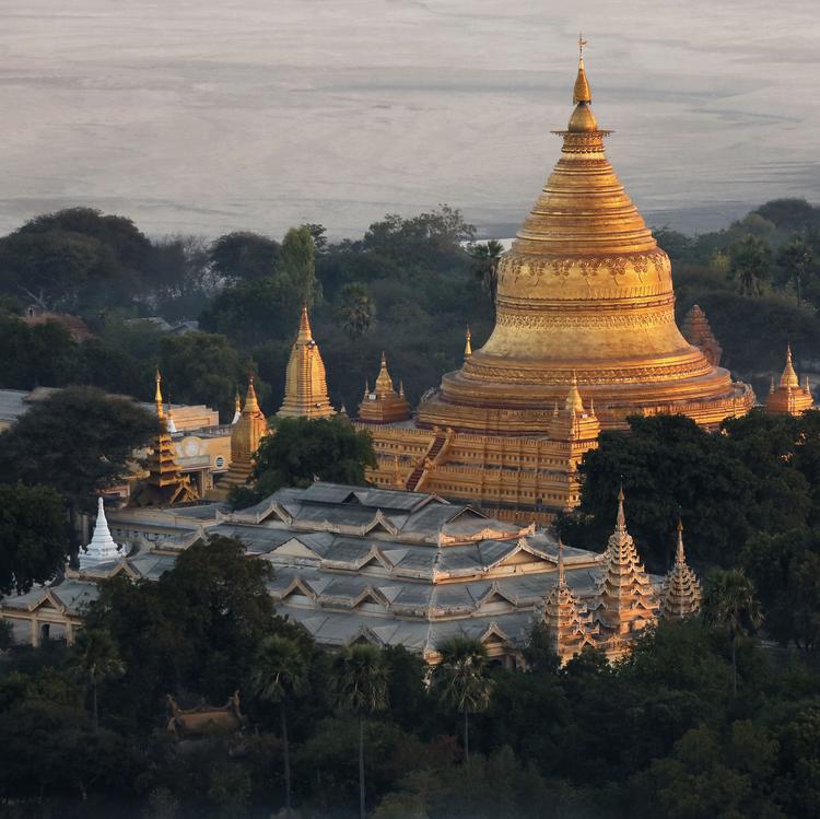 Myanmar Highlights with 3 day Trek