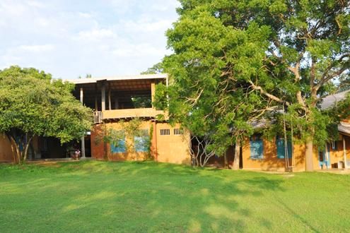Back of Beyond Kahandamodera