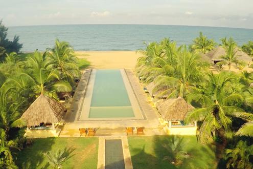 Bar Reef Resort