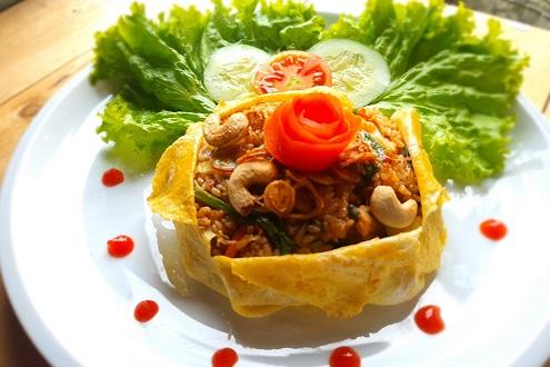 Lunch at Fair Warung Bale, A Social Enterprise Restaurant