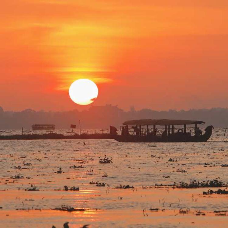 Calm Kerala