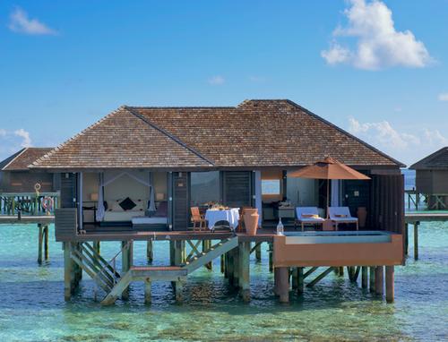 LILY BEACH