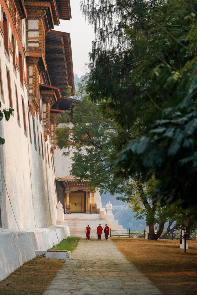 YOUR GUIDE TO<span class="indend">BHUTAN</span>