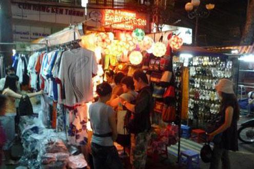 Ben Thanh Night Market 