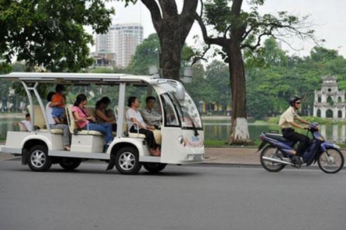 Family Evening Out in Hanoi - Local Style