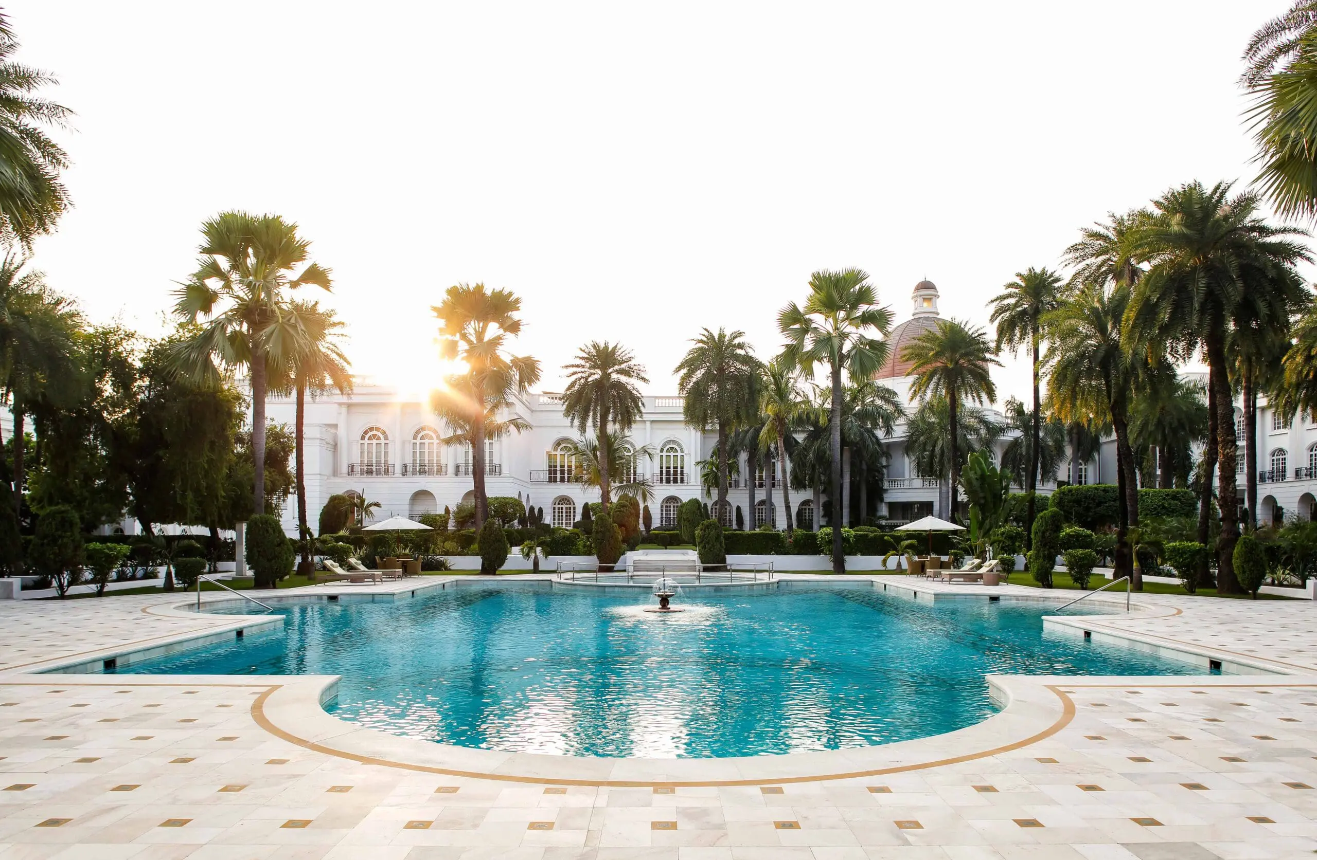 pool at taj mahal lucknow