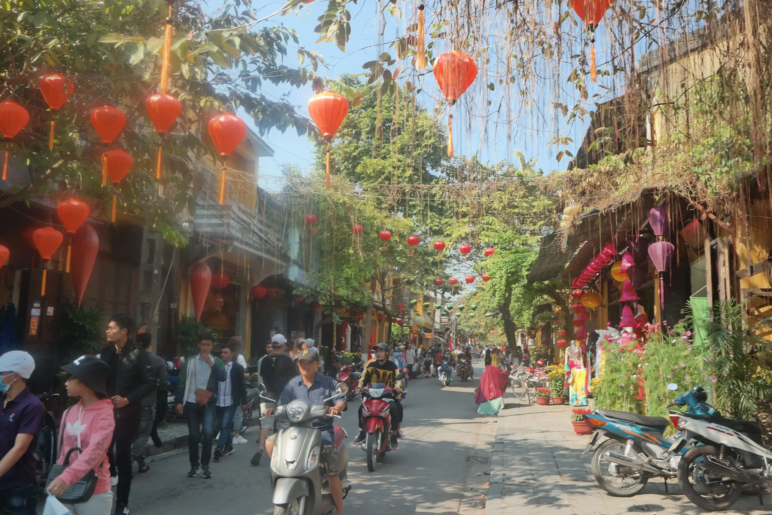 Hanoi alleys