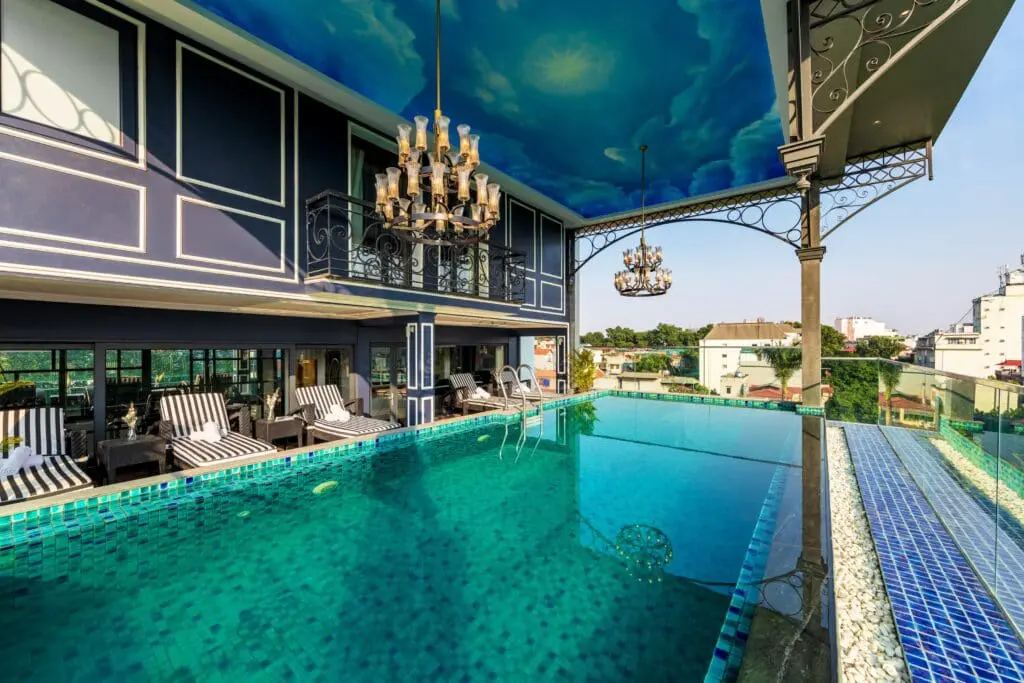 Aira Boutique Pool