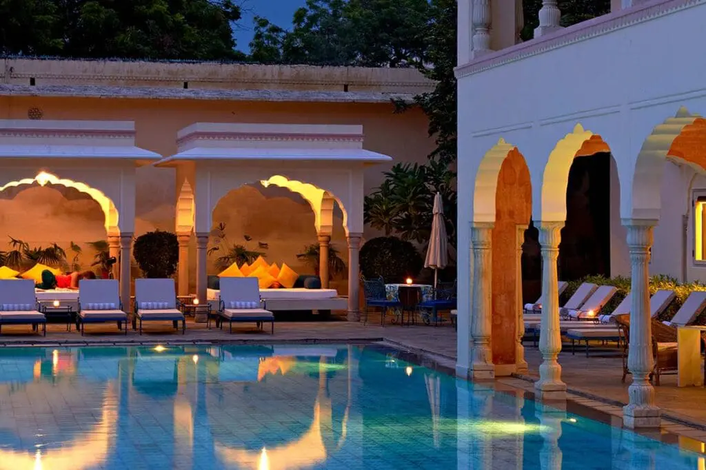 pool at samode haveli