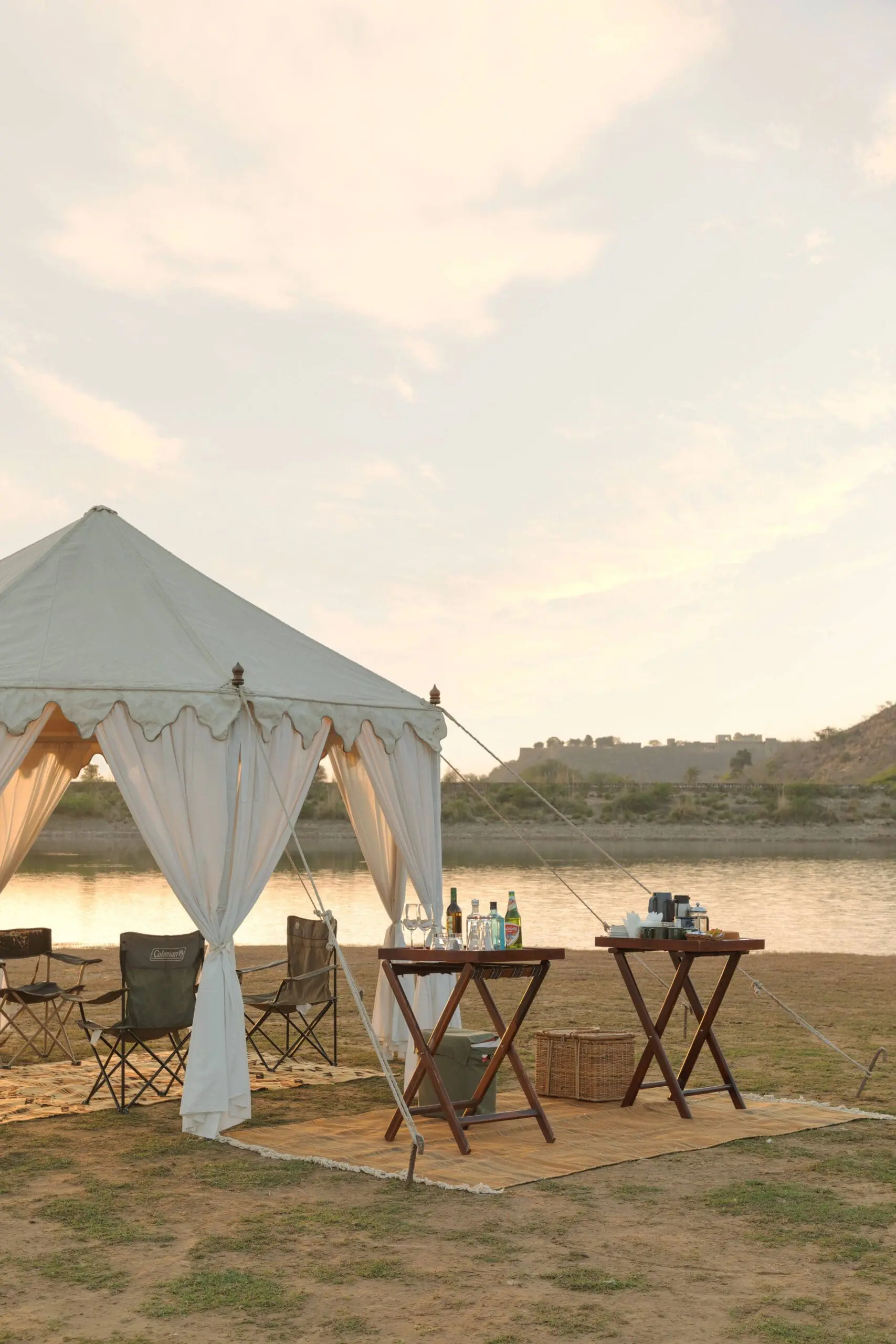 outdoor dining at ramathra fort