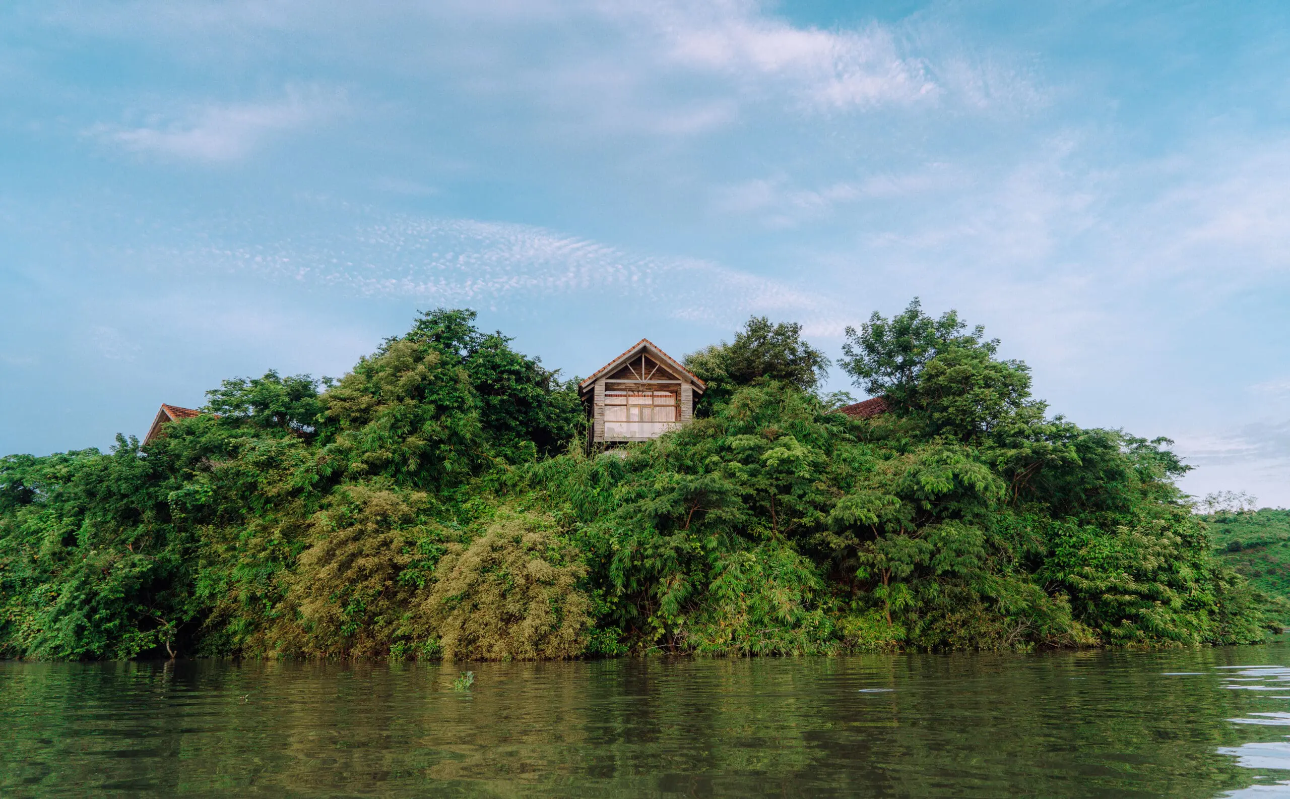 Lak Tented Camp view from Lake
