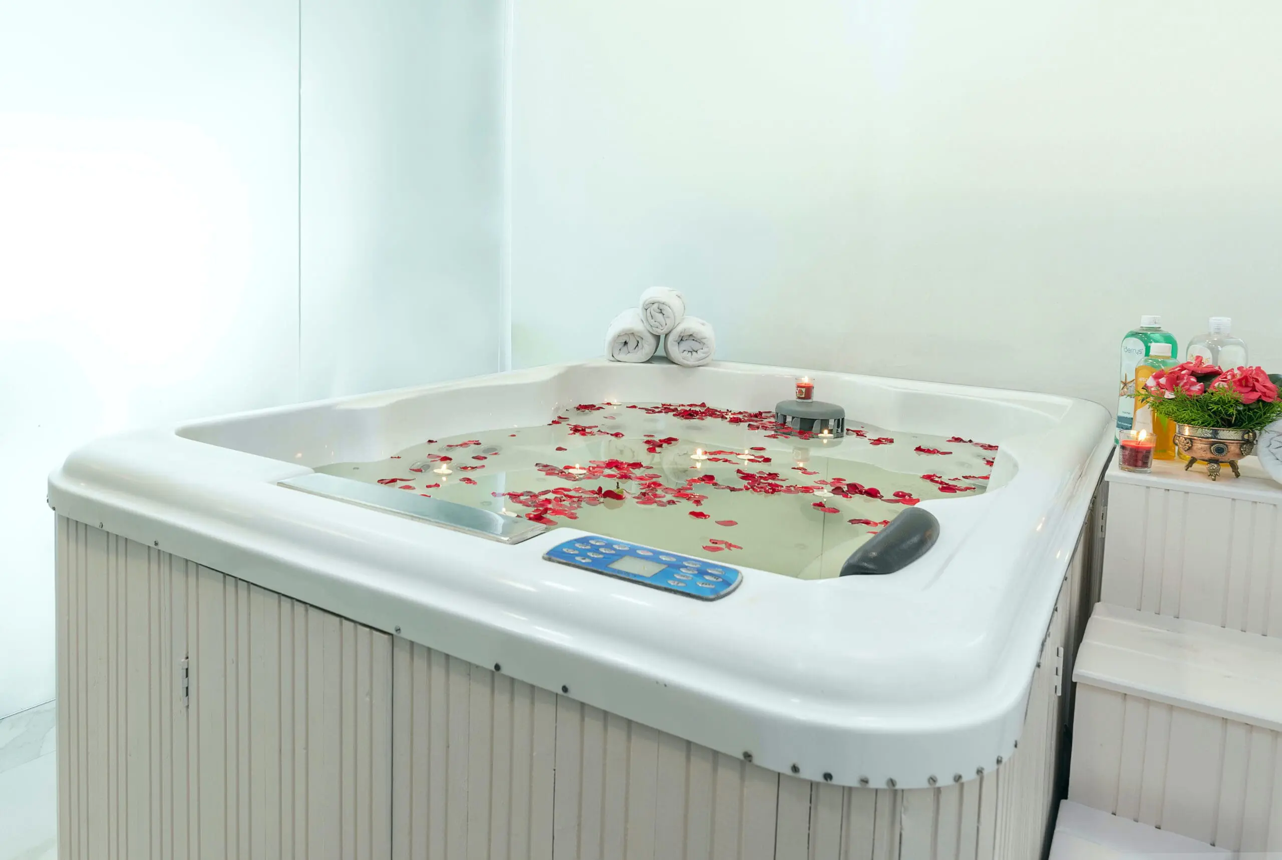 hot tub at the elgin nor khill