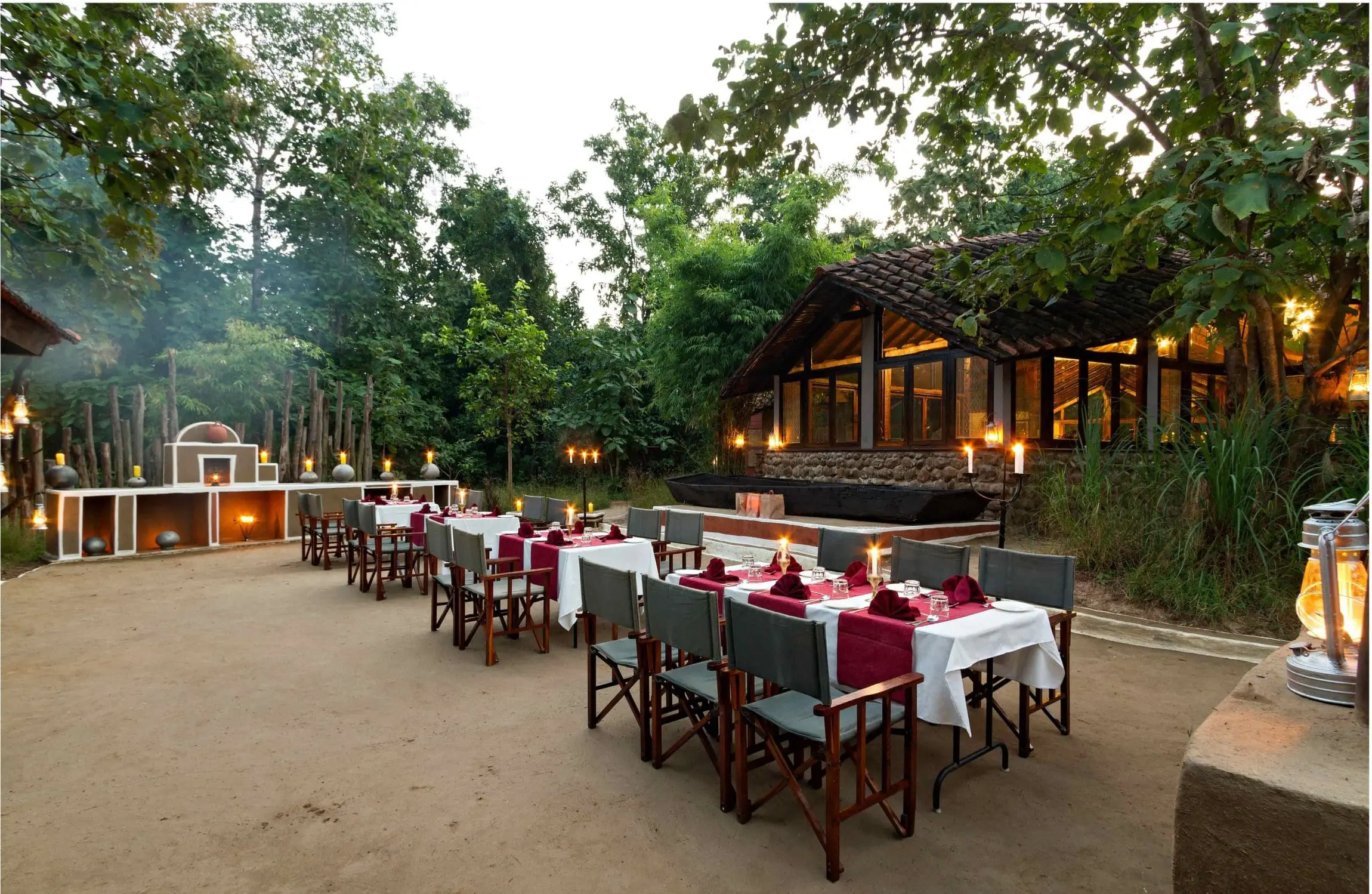 communal dining at reni pani