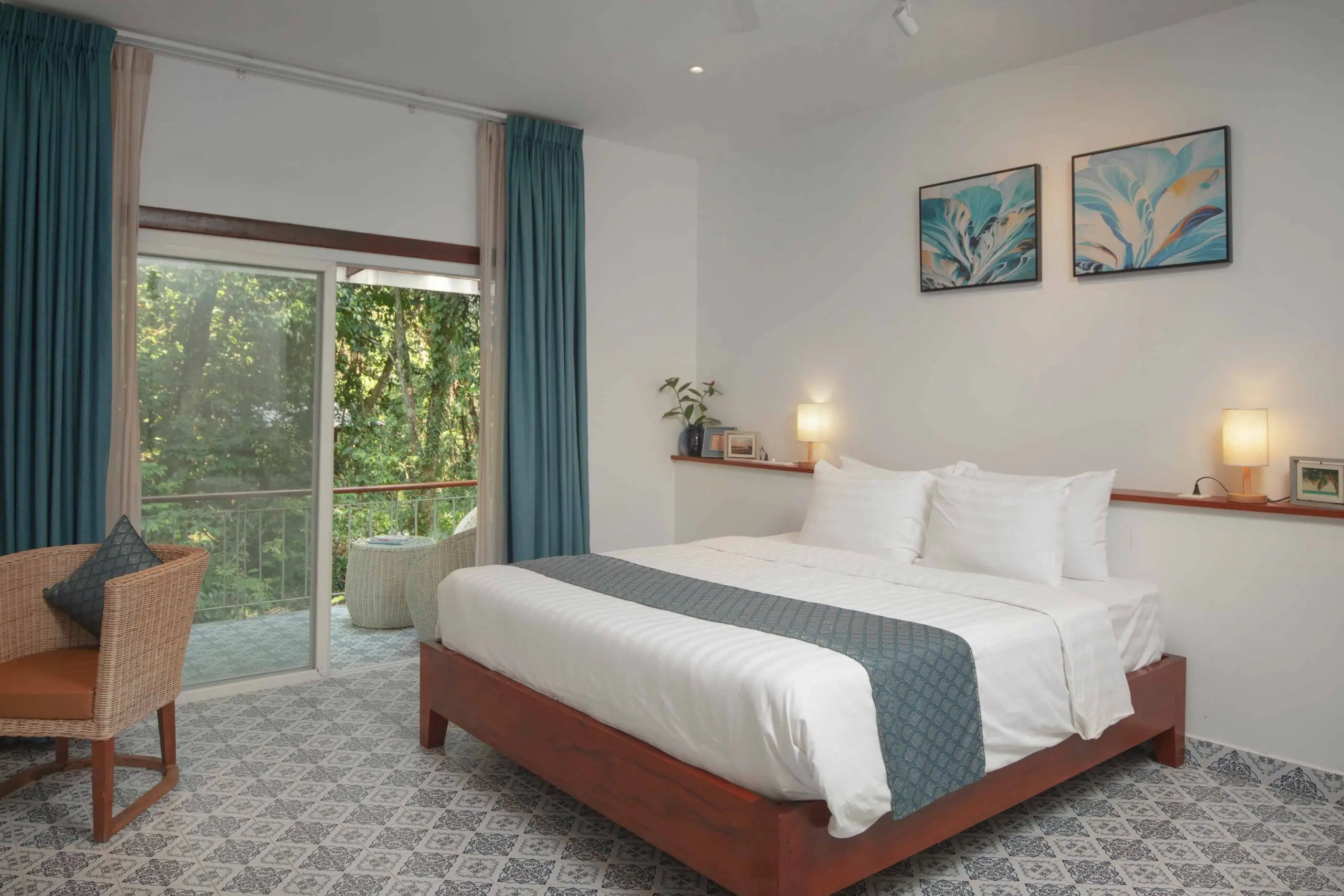 La Passion standard bedroom