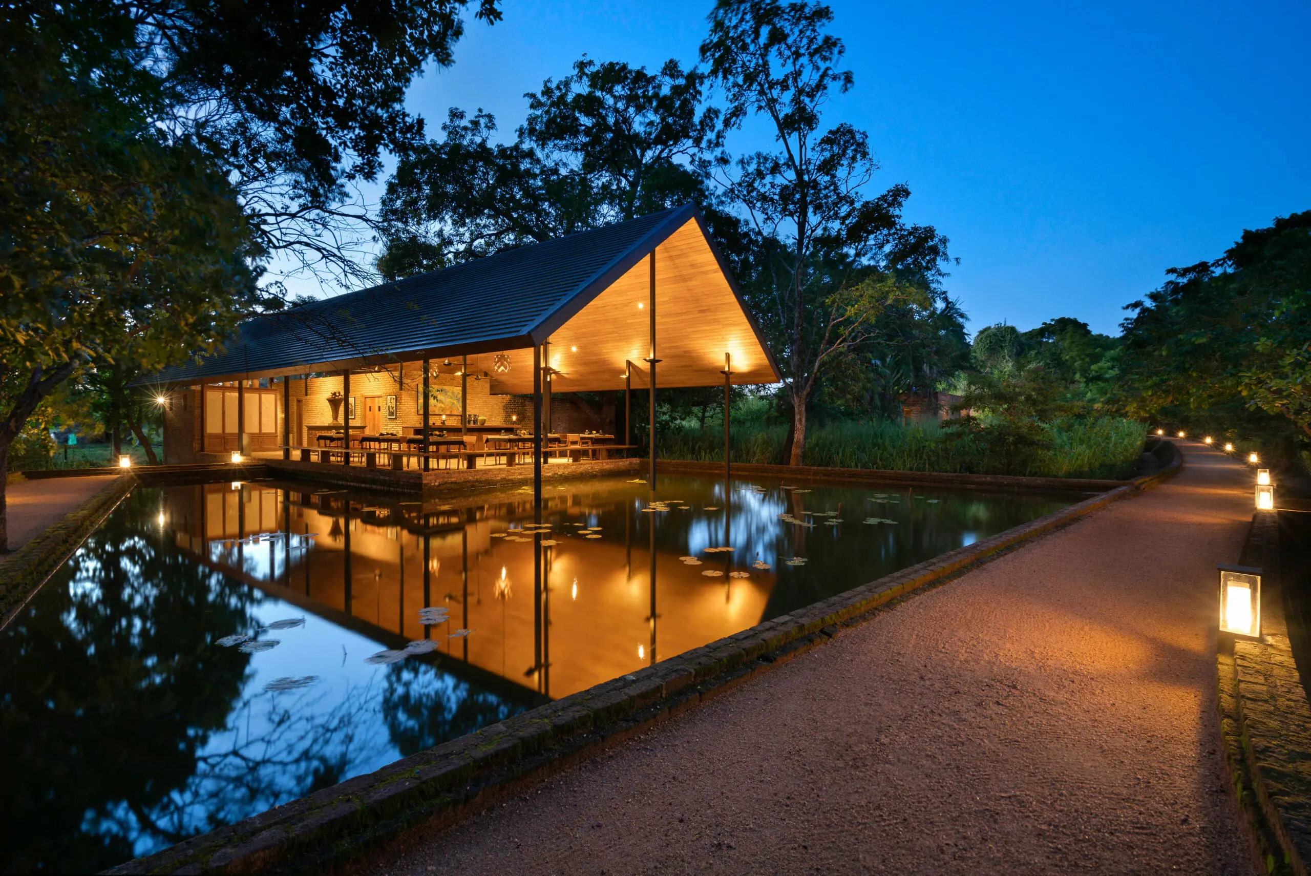 Taru Villas Maia main restaurant