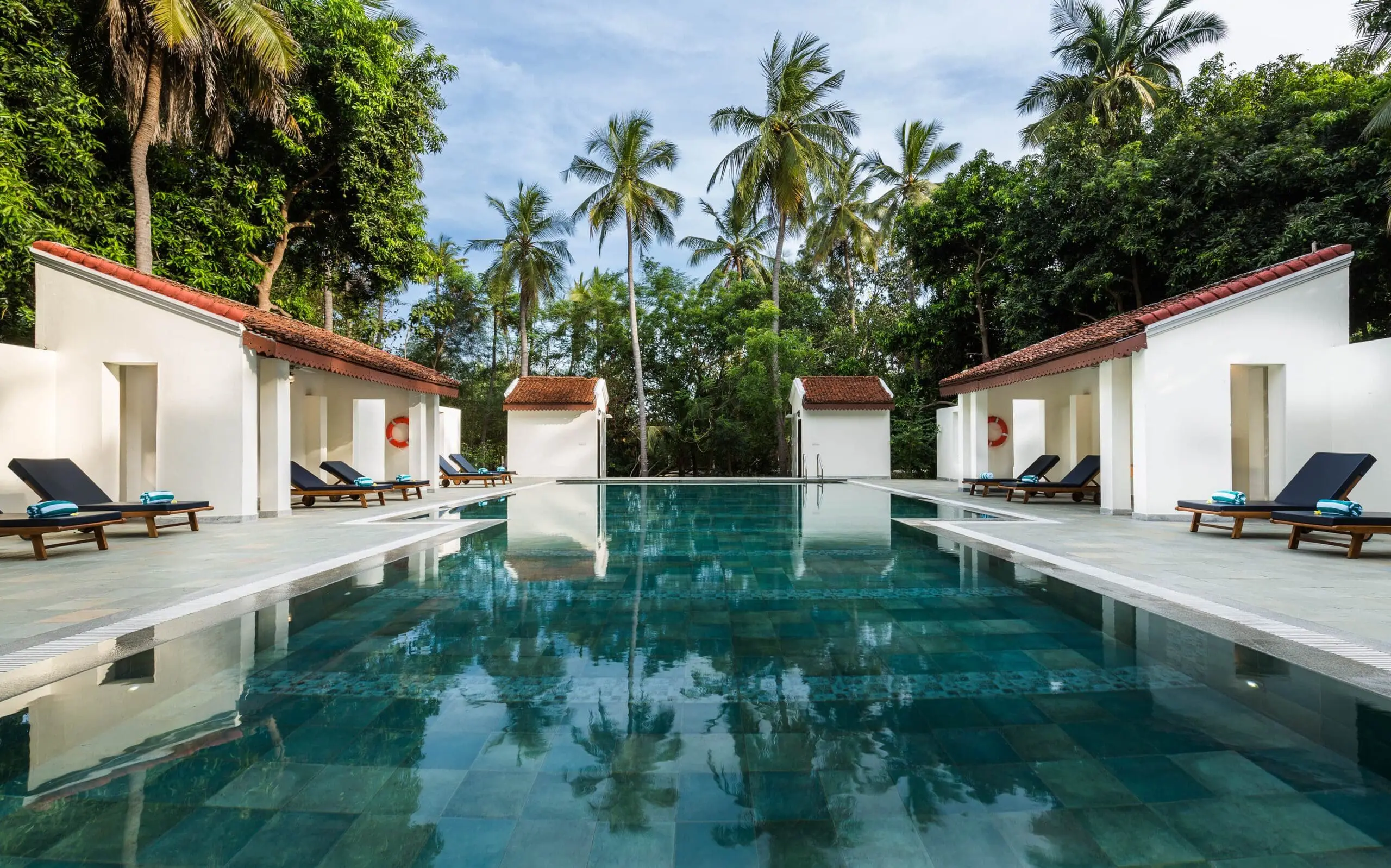 pool at mantra koodam