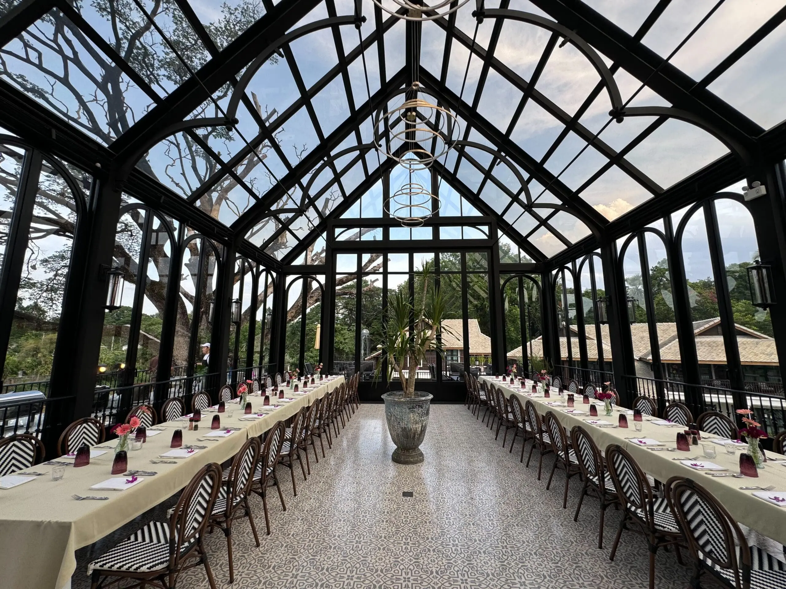 Na Nirand Resort restaurant