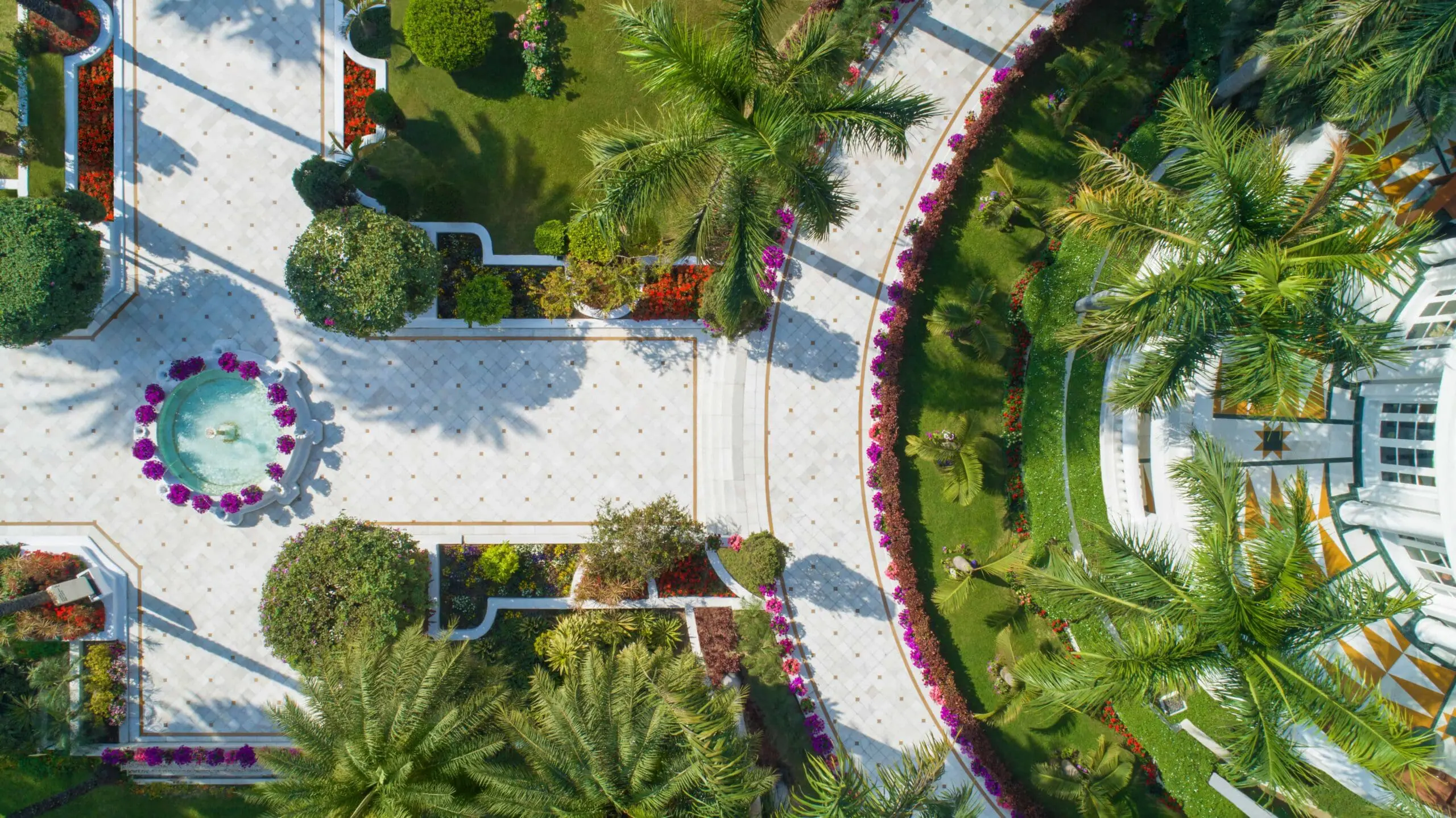 birdseye shot of taj mahal lucknow gardens
