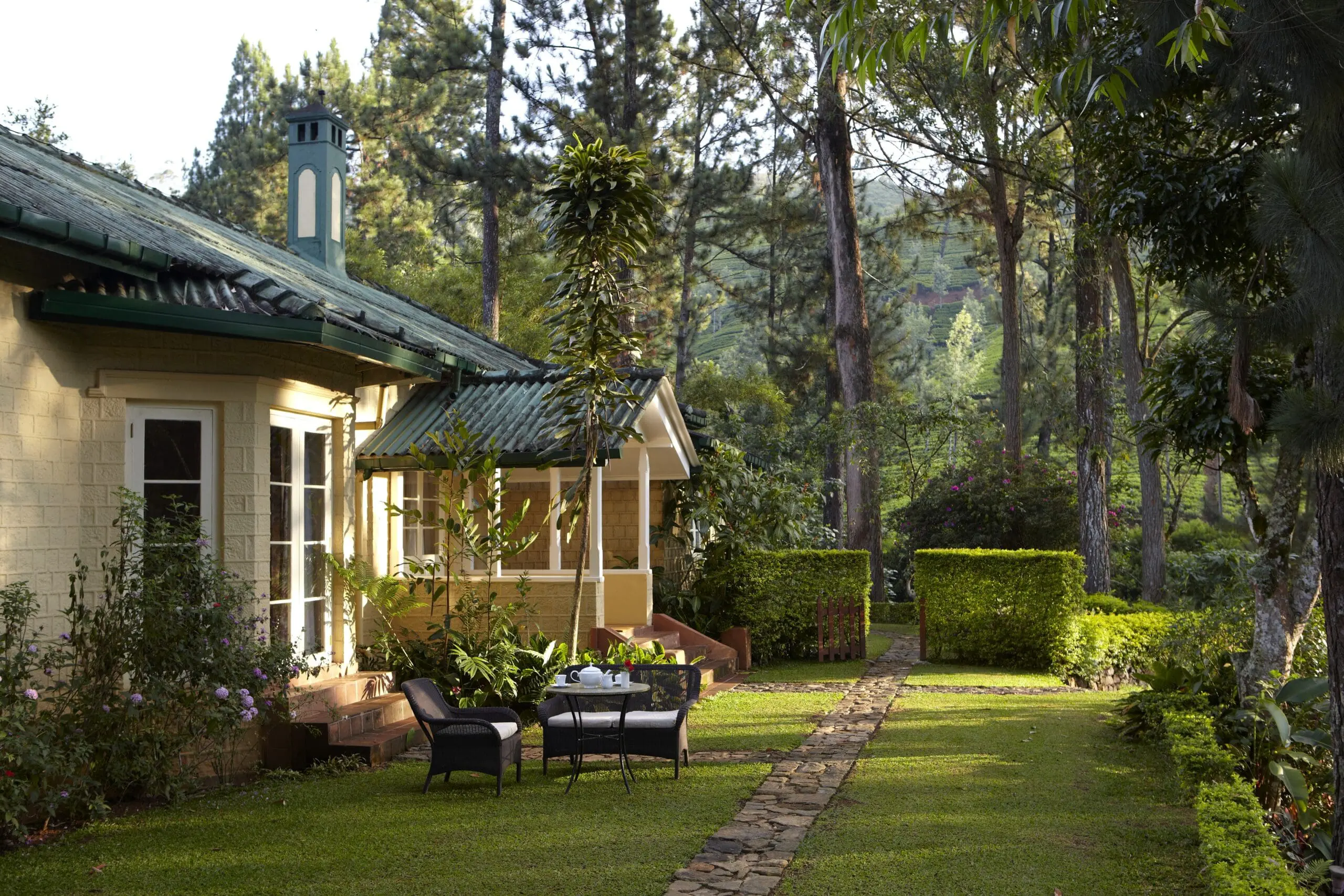 Tea Trails_master_suite_private_garden__Summerville