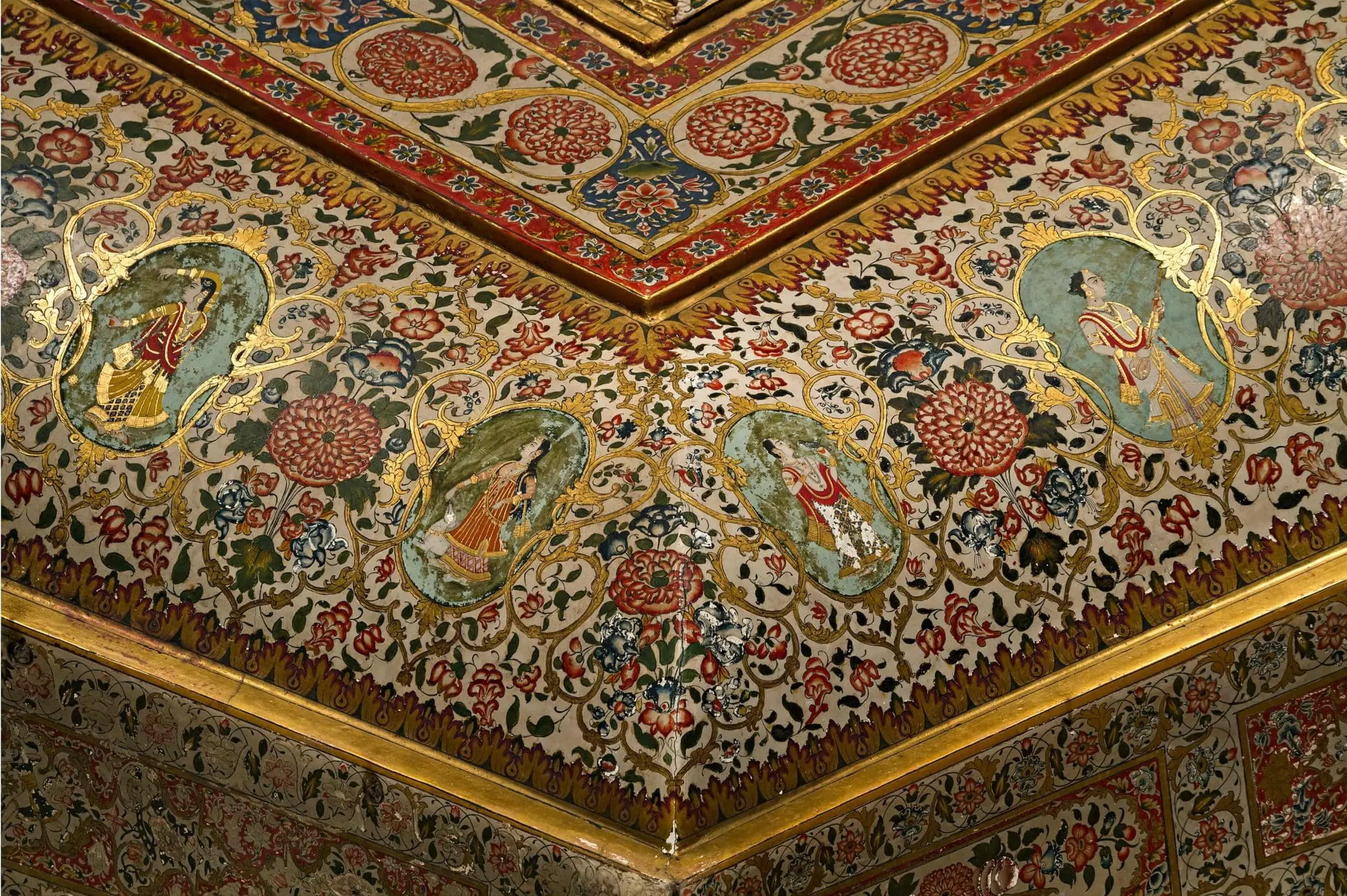 ceiling at samode haveli