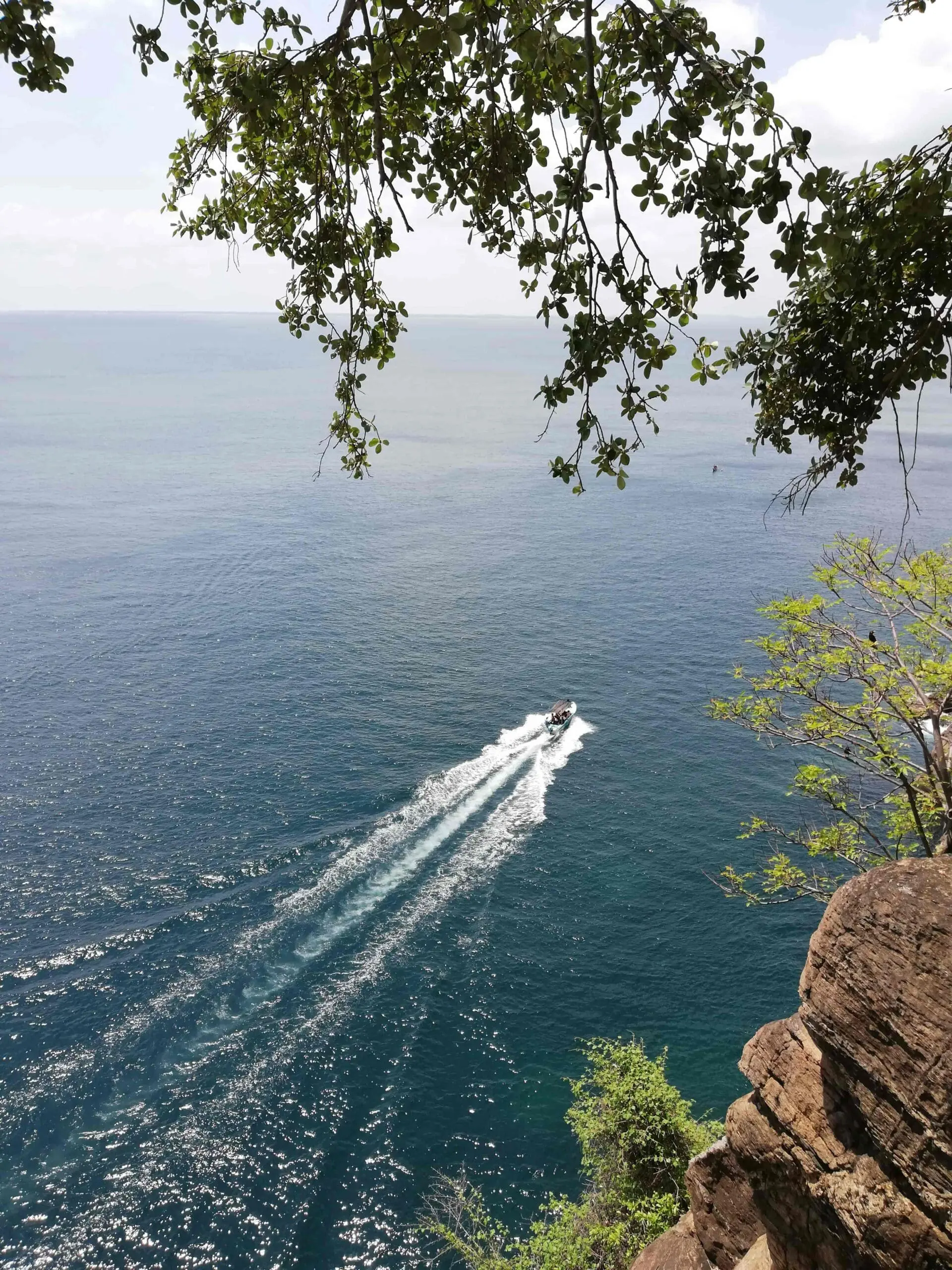 ocean in north sri lanka