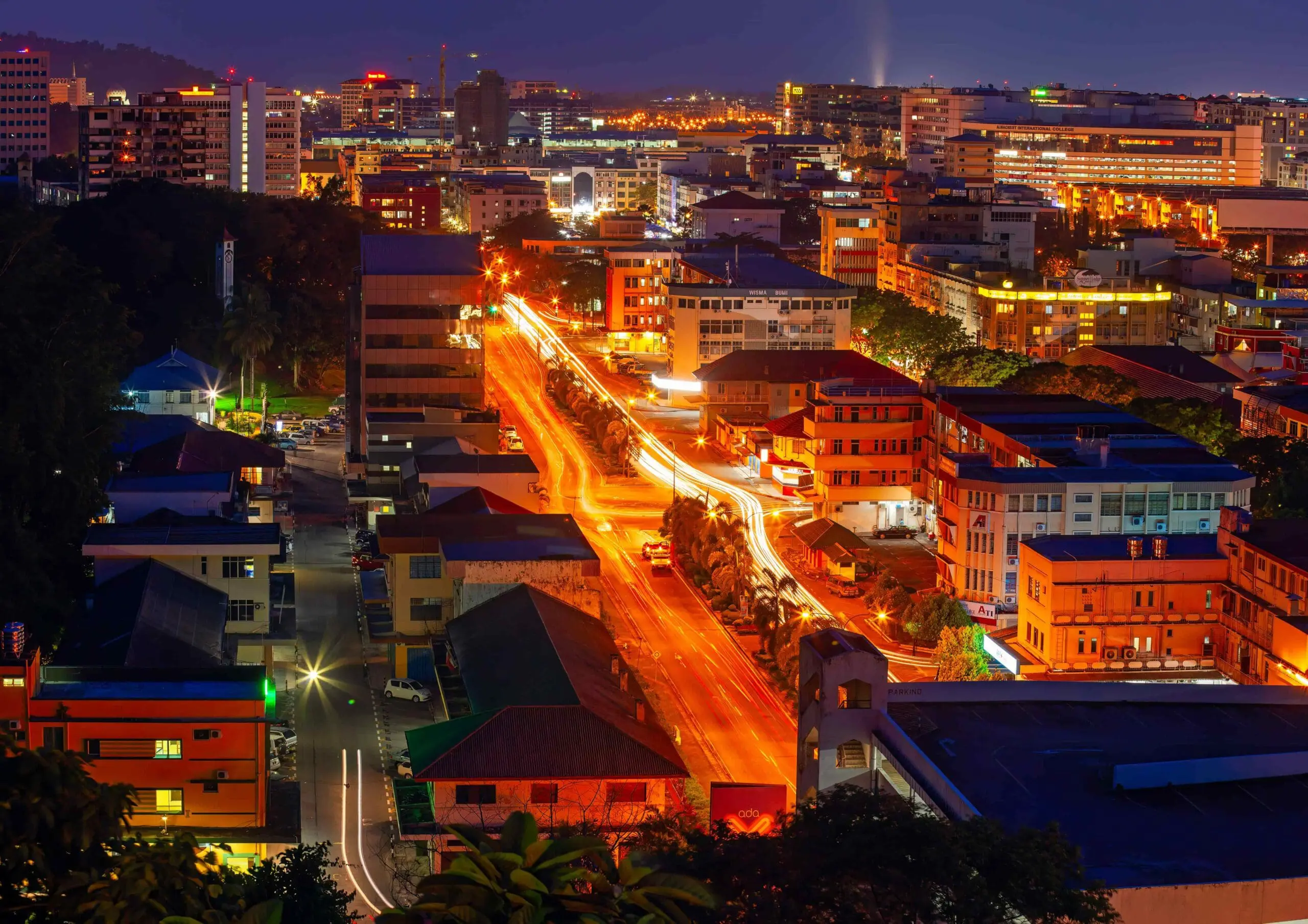 kota kinabalu at night