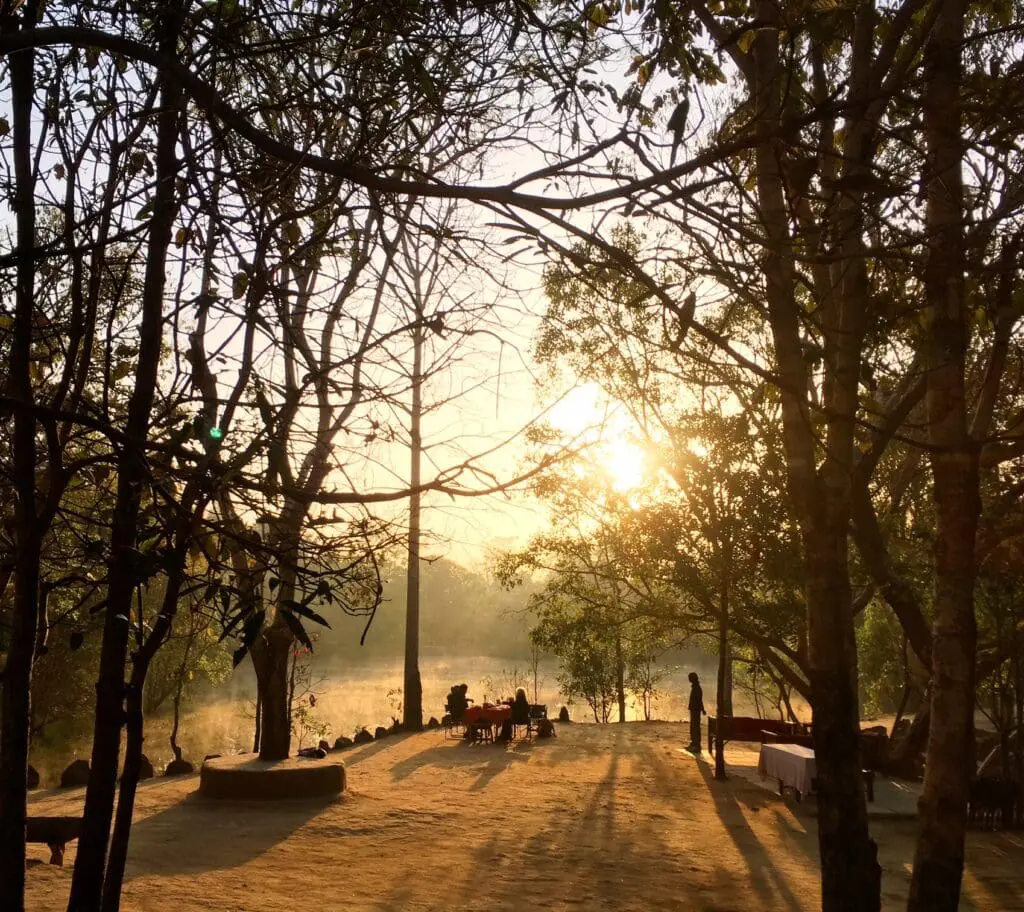sunrise breakfast at shergarh tented camp