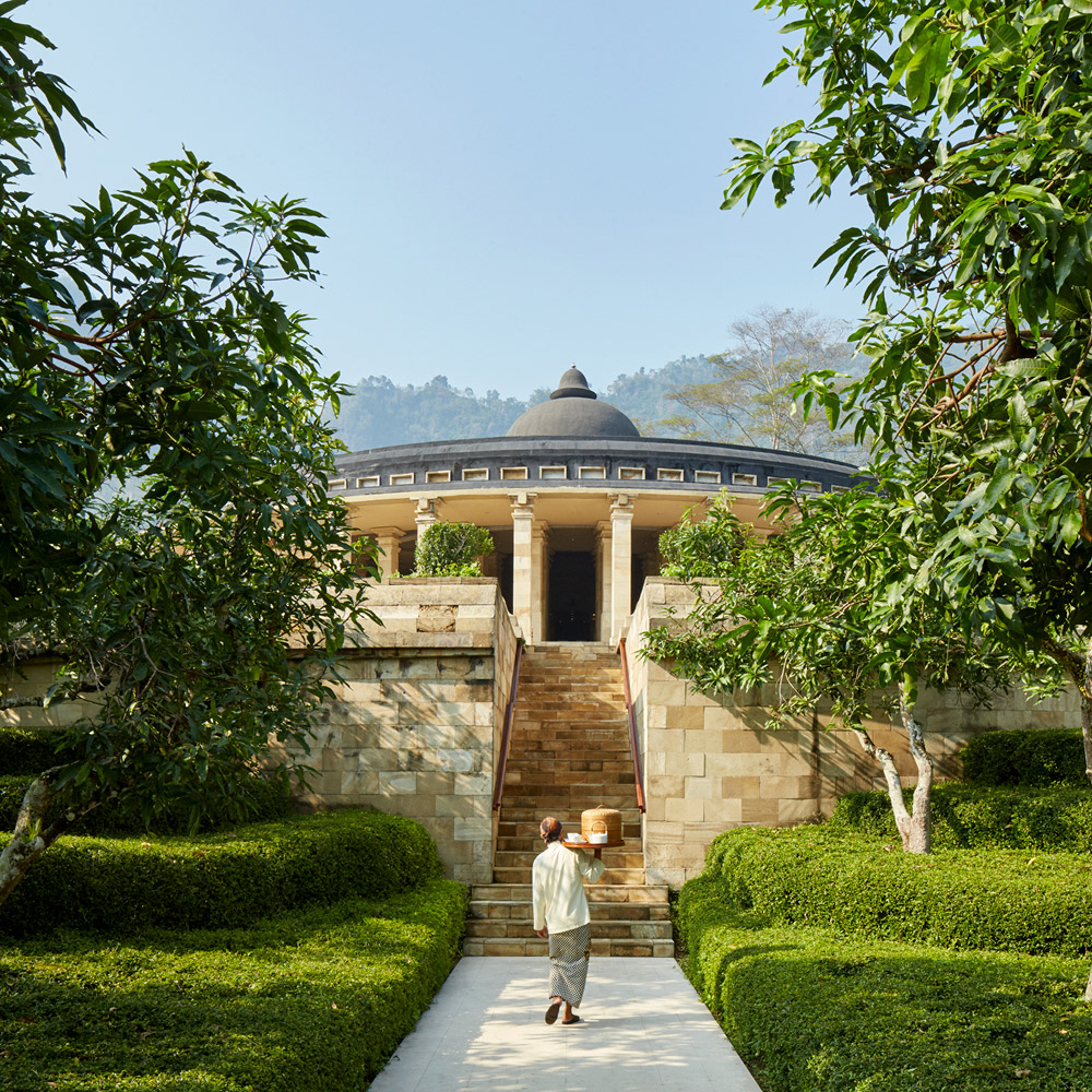 Amanjiwo walkway