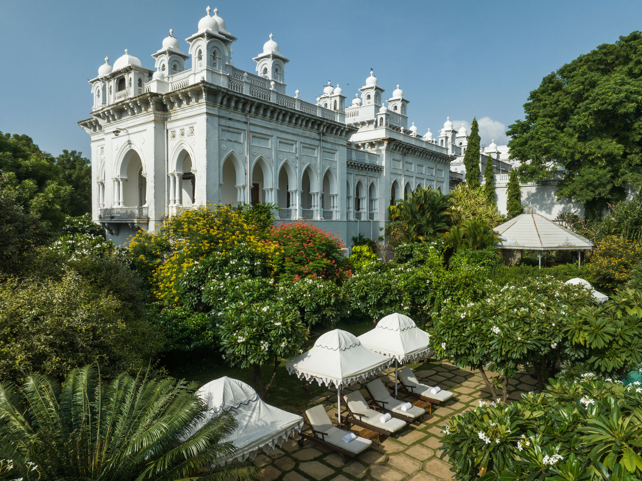 taj falaknuma exterior