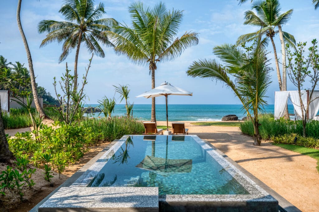 Ahu Bay Pool View