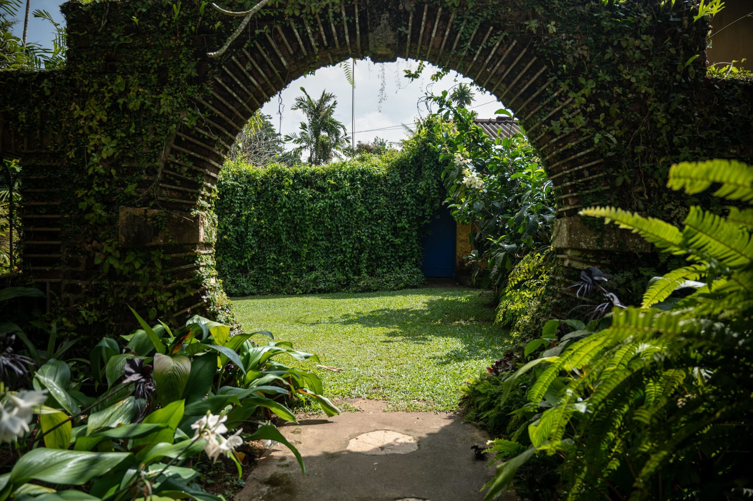 Lunuganga and Brief Gardens in Abu Bay