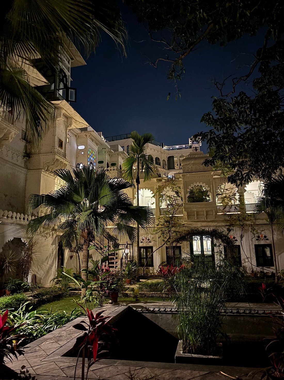 Night Time at Amet Haveli