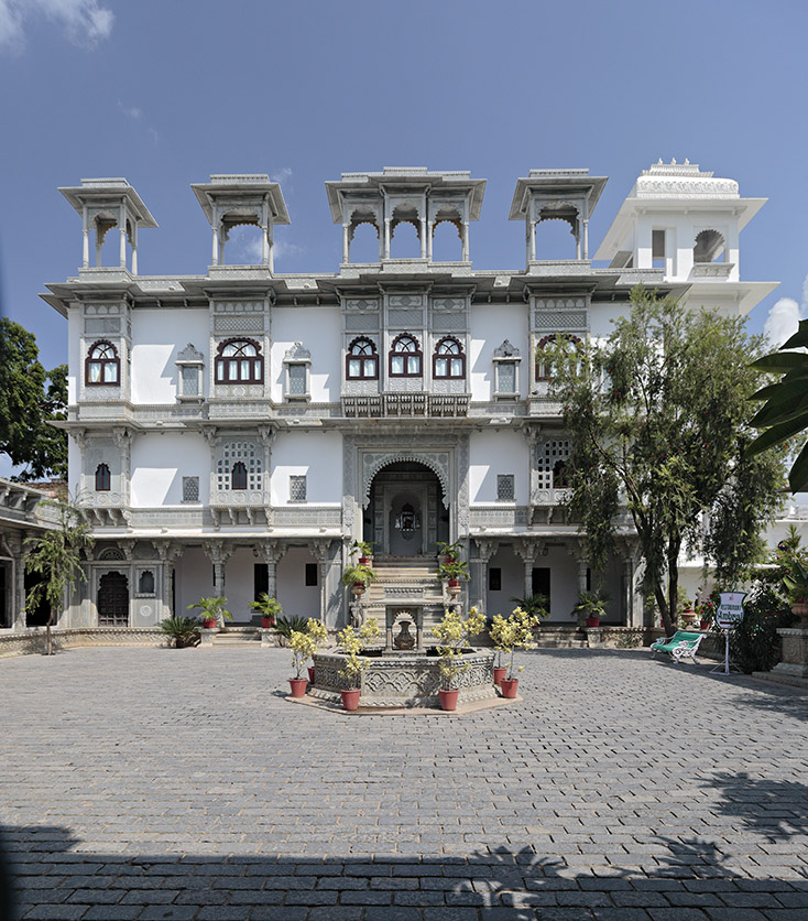 Entrance at Amet Haveli