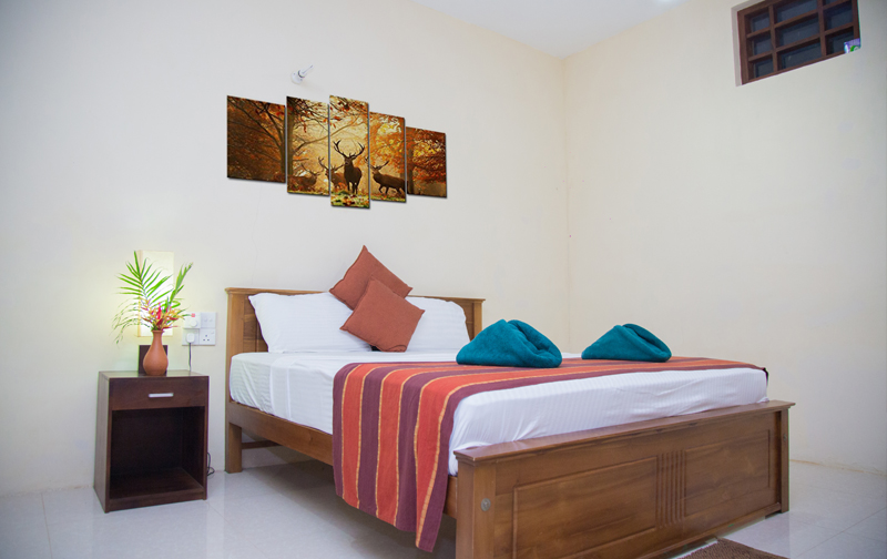 Blue Magpie Lodge bedroom